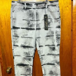 DG2 By Diane Gilman Tie Dye Style Jeans Size 16WT